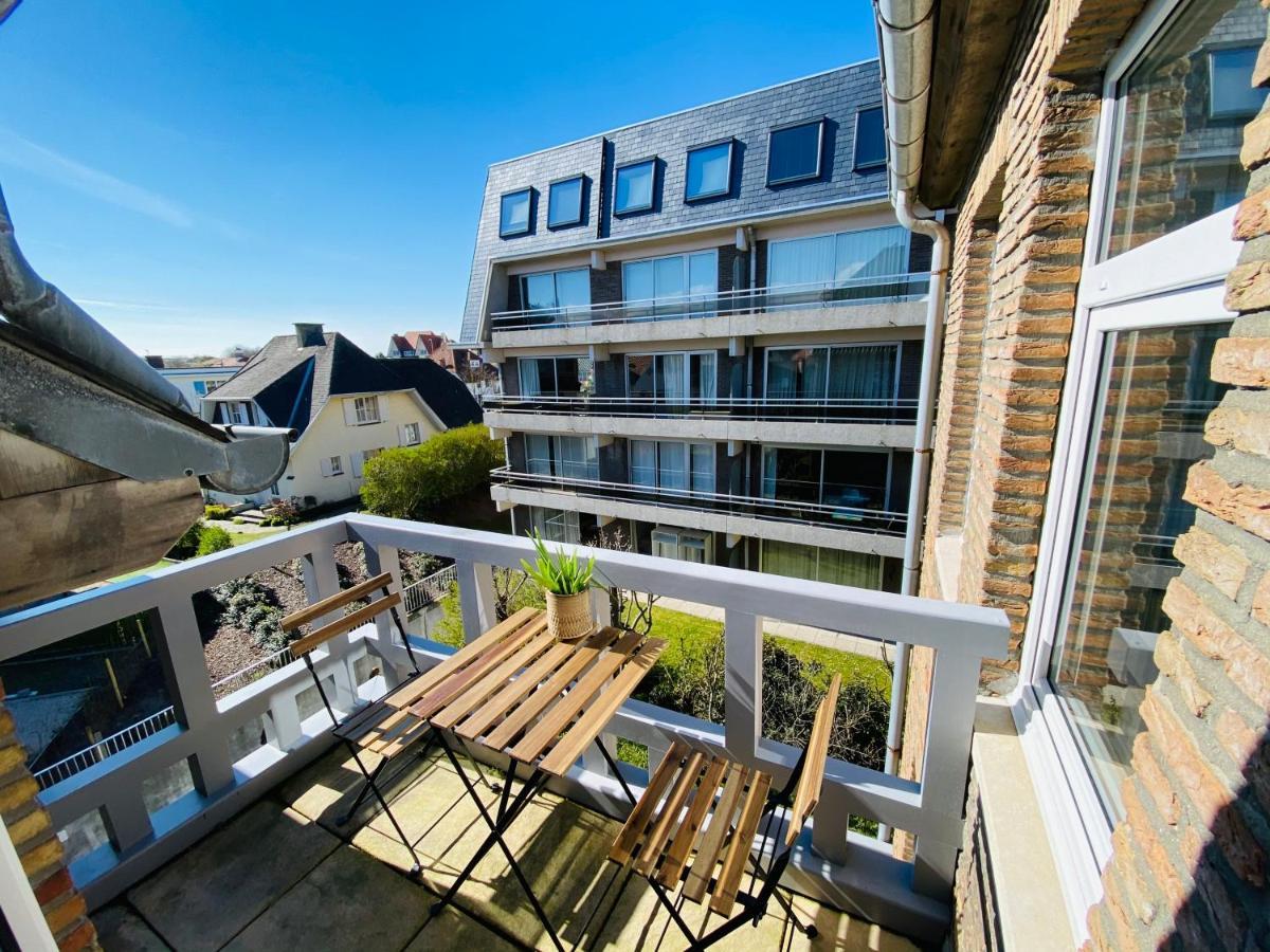 Recently Renovated Appartement 150M From The Beach De Haan Bagian luar foto